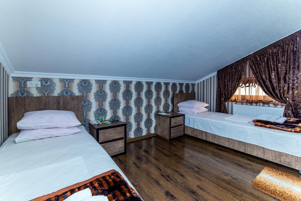 Hotel Guglux &Wine Cellar テラヴィ エクステリア 写真