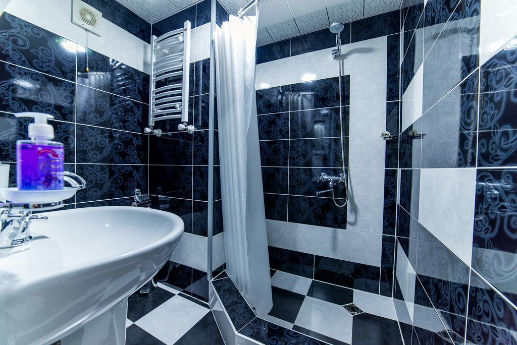 Hotel Guglux &Wine Cellar テラヴィ エクステリア 写真