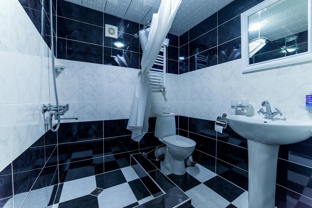 Hotel Guglux &Wine Cellar テラヴィ エクステリア 写真